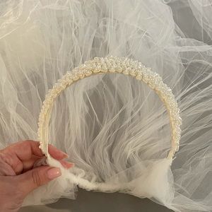 Bridal veil/headpiece